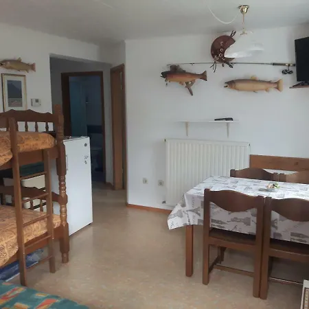 Apartma Bel Apartment *